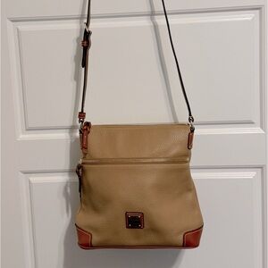 Dooney & Bourke cross body